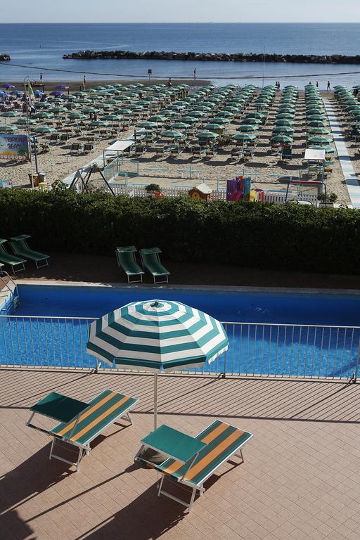 Hotel Villa Sole Resort ベラーリア・イジェア・マリーナ エクステリア 写真