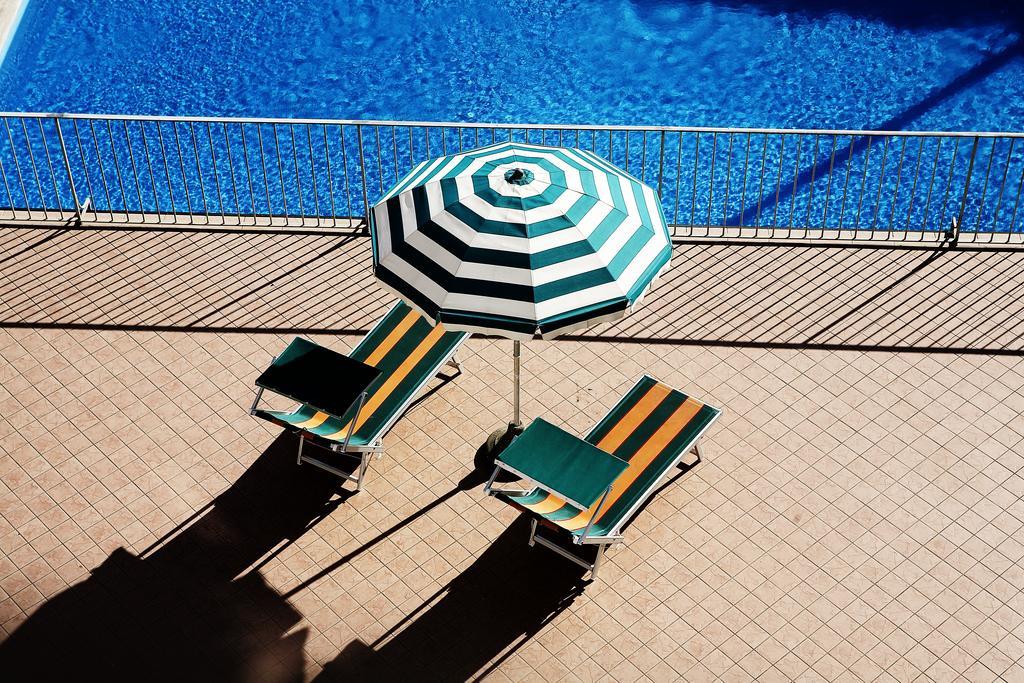 Hotel Villa Sole Resort ベラーリア・イジェア・マリーナ エクステリア 写真